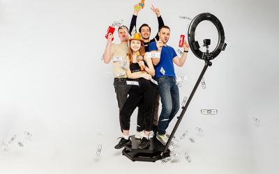 DJ à Paris : ambiance garantie & souvenir inoubliable avec nos bornes photo